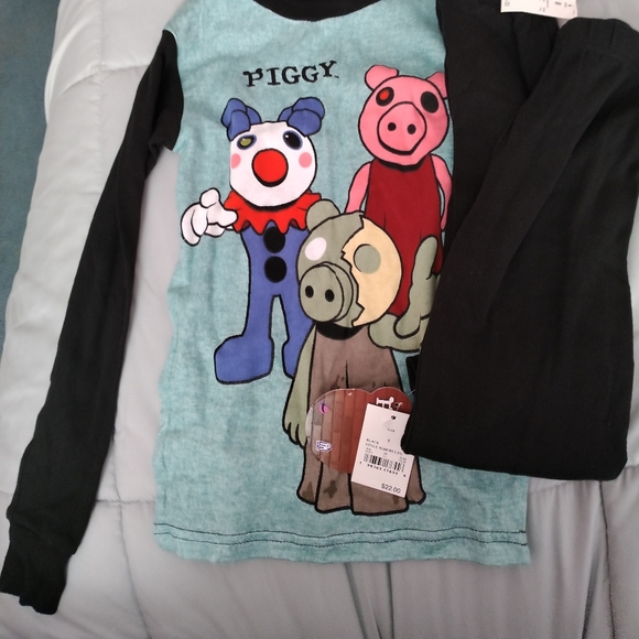 Piggy Pajamas - Picture 1 of 4